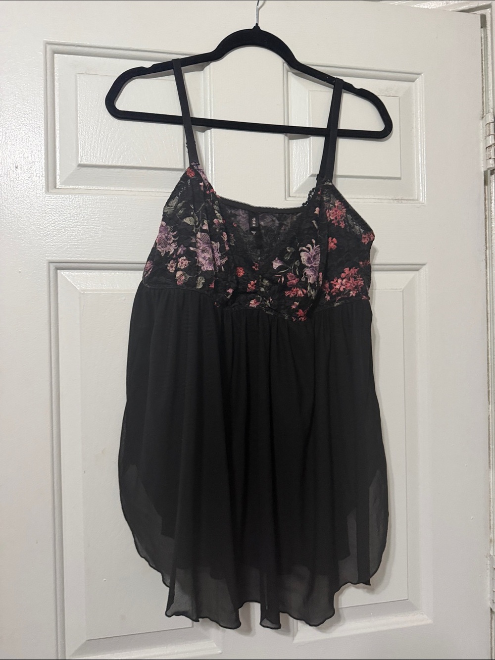 Black Floral Lace-Trim Sheer chemis